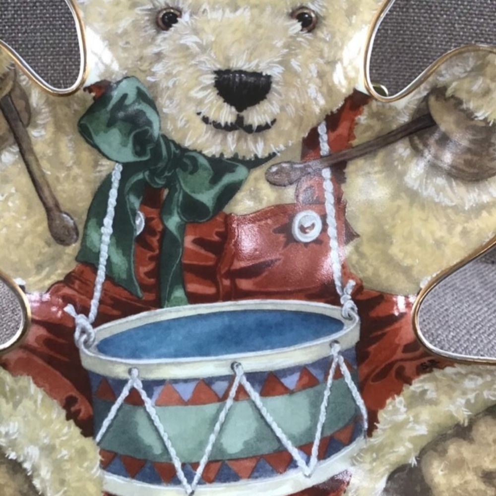 Little drummer bear Vintage ceramic 2 in think beautifuly paintedbear with stand